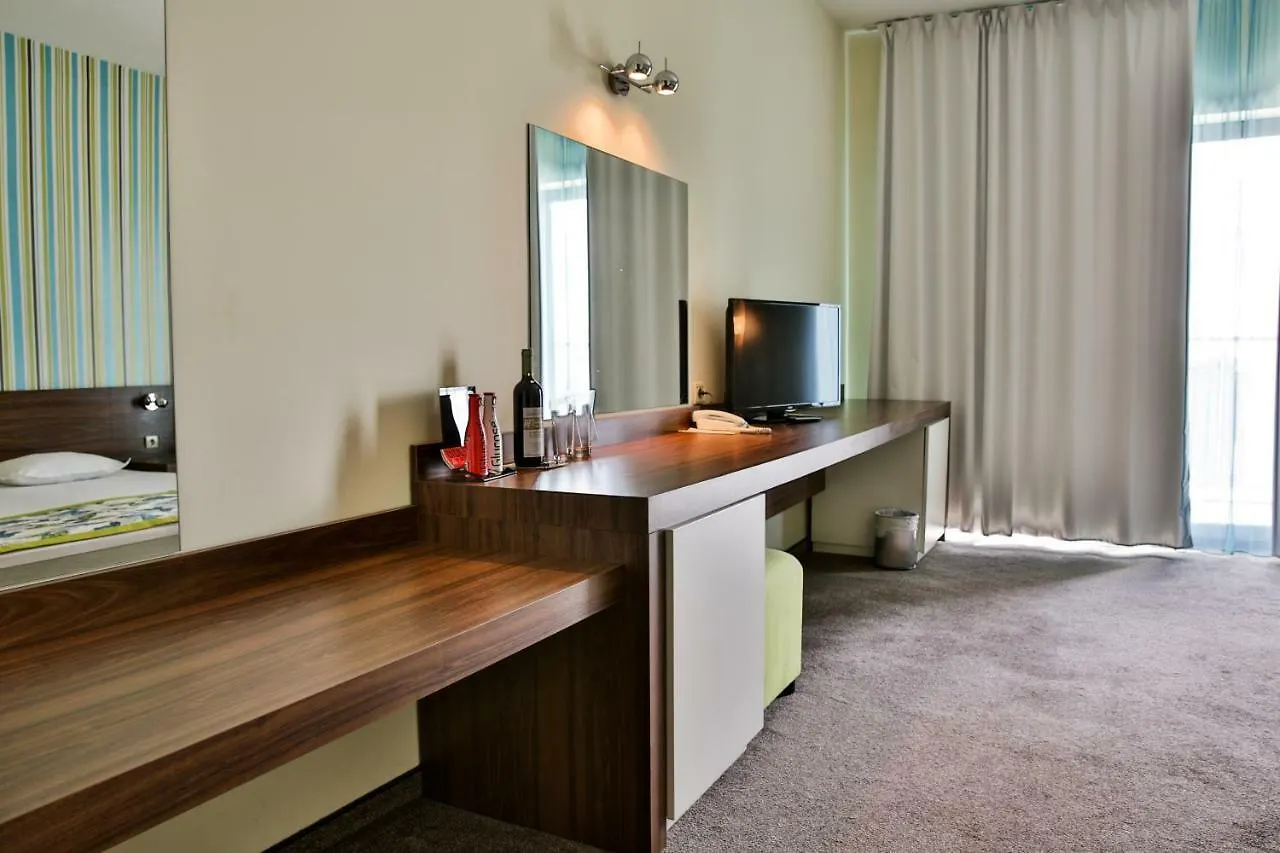 Golden Beach Park Hotel Altın Kumlar 4*,
